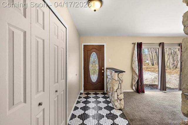 22706 Elmgrove Street, Farmington Hills, MI 48336