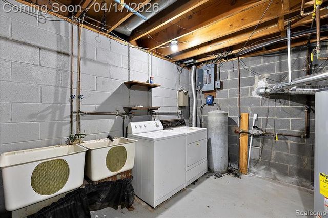 22706 Elmgrove Street, Farmington Hills, MI 48336