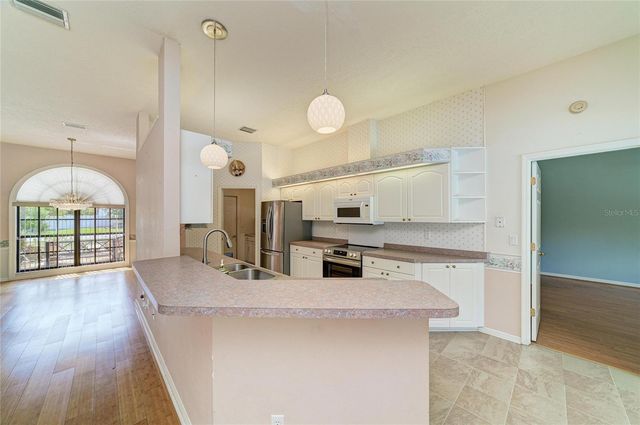 6822 67TH STREET CIRCLE E, Palmetto, FL 34221