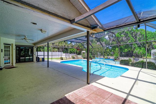 6822 67TH STREET CIRCLE E, Palmetto, FL 34221