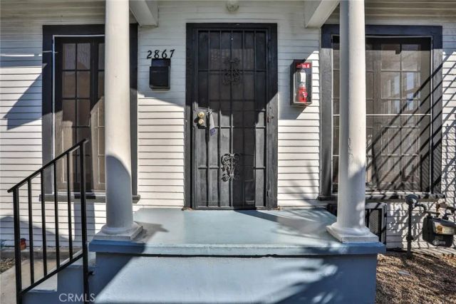 2867 Edgehill Drive, Los Angeles, CA 90018