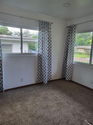 550 PENT STREET, Tarpon Springs, FL 34689