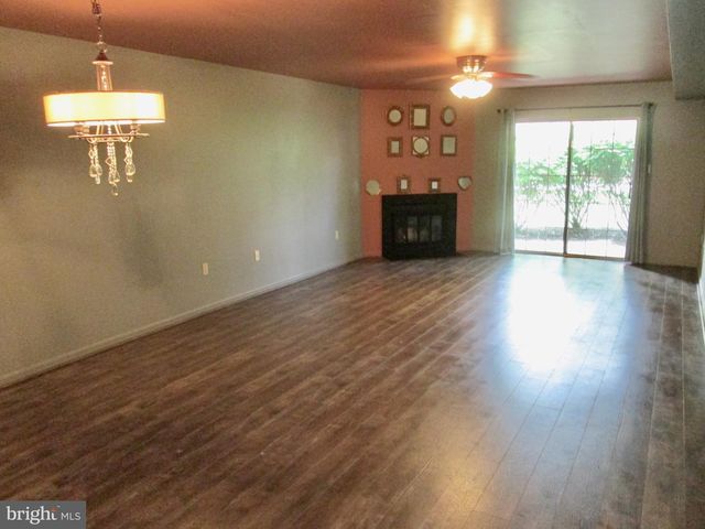 165 VALLEY GREENE, Wyomissing, PA 19610