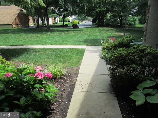 165 VALLEY GREENE, Wyomissing, PA 19610