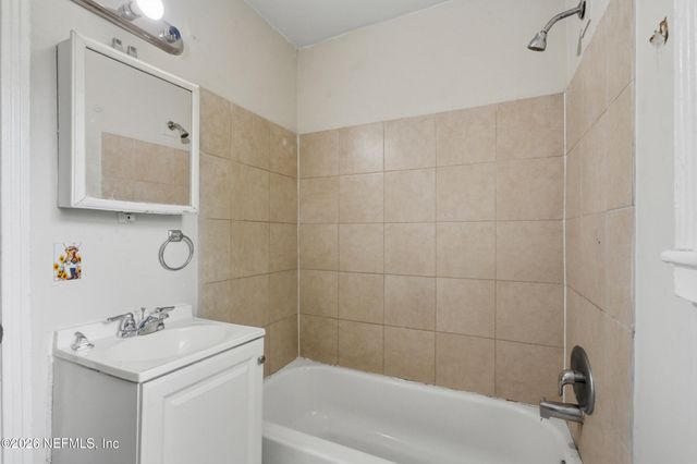 1650 W 34TH Street, Jacksonville, FL 32209