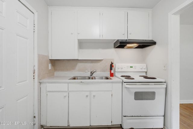 1650 W 34TH Street, Jacksonville, FL 32209