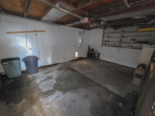 512 Pine Street, Rogue River, OR 97537