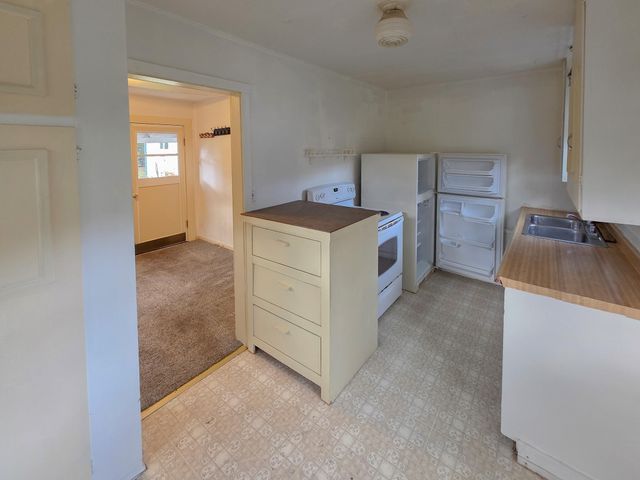 512 Pine Street, Rogue River, OR 97537