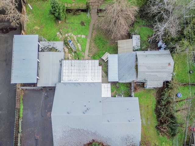 512 Pine Street, Rogue River, OR 97537