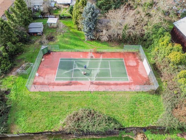 512 Pine Street, Rogue River, OR 97537