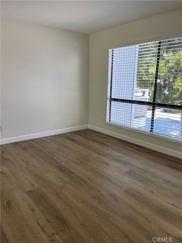 8 Land Fall Court, Newport Beach, CA 92663