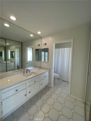 8 Land Fall Court, Newport Beach, CA 92663