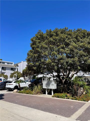 8 Land Fall Court, Newport Beach, CA 92663