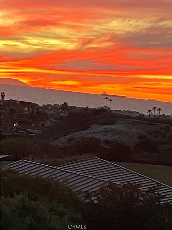 8 Land Fall Court, Newport Beach, CA 92663