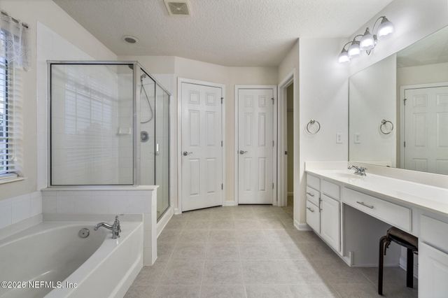 8390 CANNONWOOD Lane, Jacksonville, FL 32216