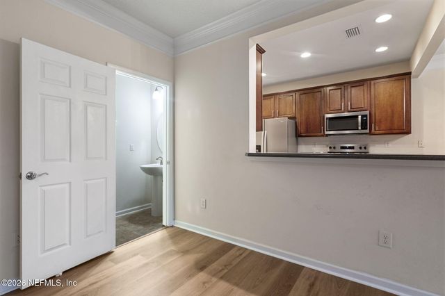 8390 CANNONWOOD Lane, Jacksonville, FL 32216