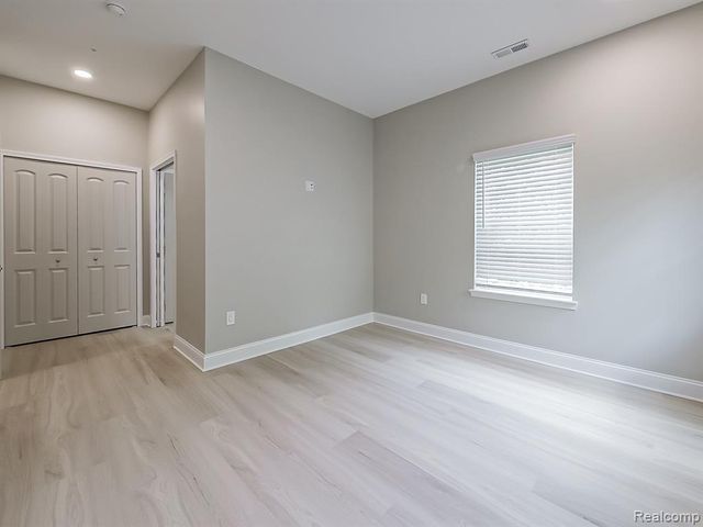 31480 Warren Road 303, Westland, MI 48185