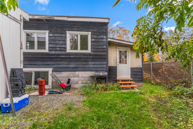 3731 McCain Loop, Anchorage, AK 99503