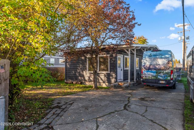 3731 McCain Loop, Anchorage, AK 99503