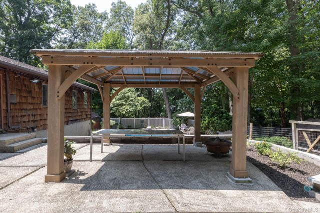 149 Cuba Hill Road, Huntington, NY 11743