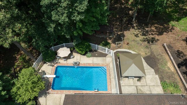 149 Cuba Hill Road, Huntington, NY 11743