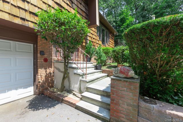149 Cuba Hill Road, Huntington, NY 11743