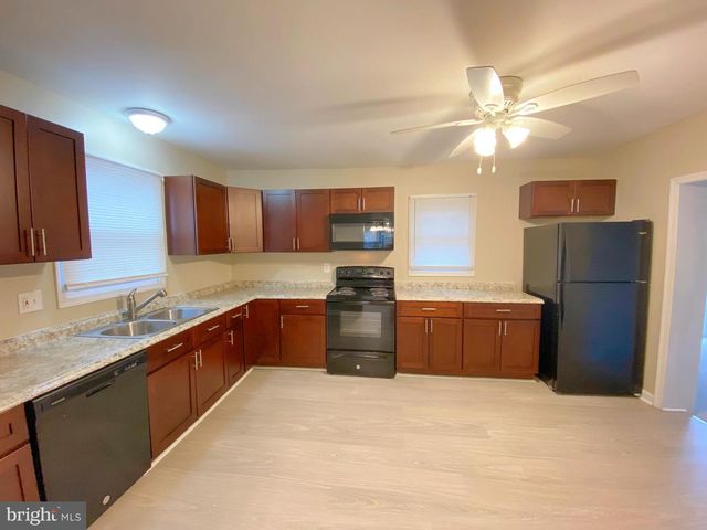 304 W VAN BUREN AVE, New Castle, DE 19720