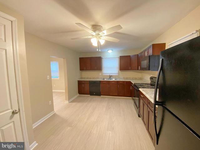 304 W VAN BUREN AVE, New Castle, DE 19720