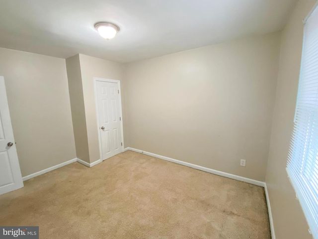 304 W VAN BUREN AVE, New Castle, DE 19720