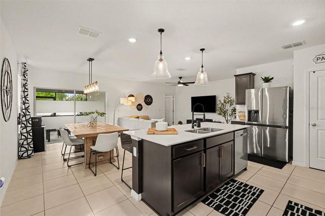 20873 DRAKE ELM DR, Land O Lakes, FL 34638