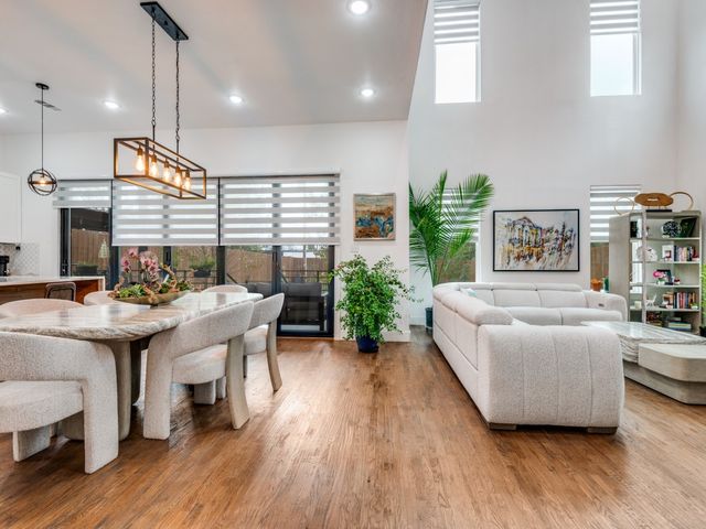 713 Wayne Street, Dallas, TX 75223