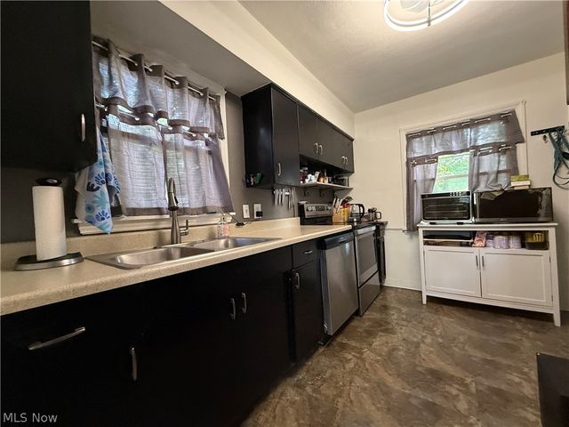 1282 Myrtle Avenue, Cuyahoga Falls, OH 44221