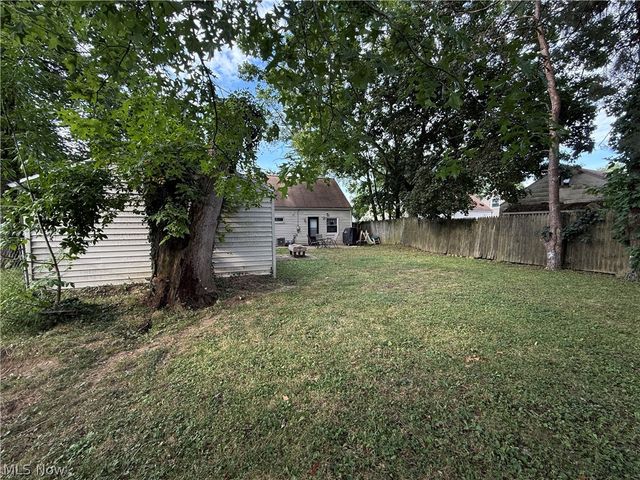 1282 Myrtle Avenue, Cuyahoga Falls, OH 44221