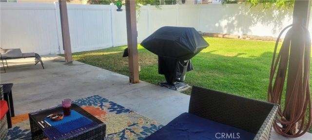633 Linden Cir, Corona, CA 92879