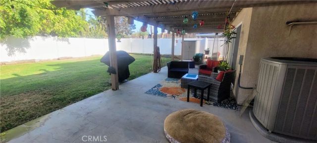 633 Linden Cir, Corona, CA 92879