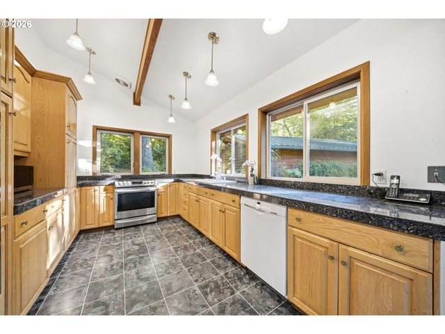 38100 Ne 197TH Ct, Amboy, WA 98601