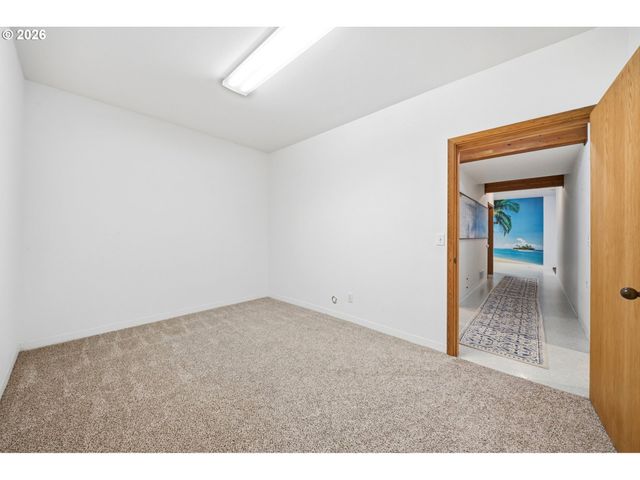 38100 Ne 197TH Ct, Amboy, WA 98601