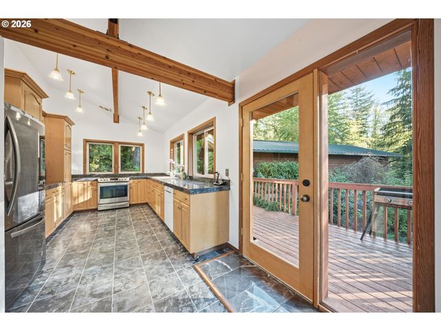 38100 Ne 197TH Ct, Amboy, WA 98601