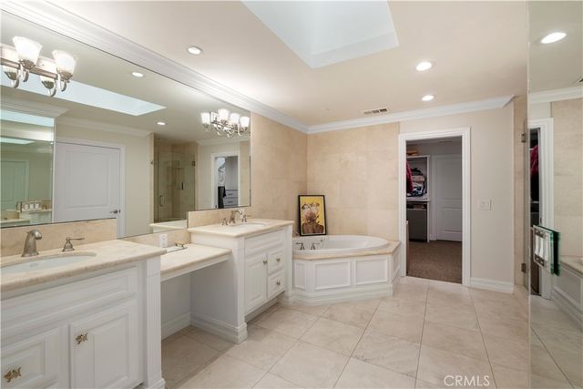 18 Rue Grand Vallee, Newport Beach, CA 92660