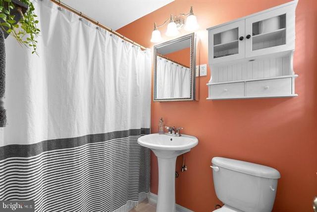 15027 BRADDOCK ROAD, Centreville, VA 20120