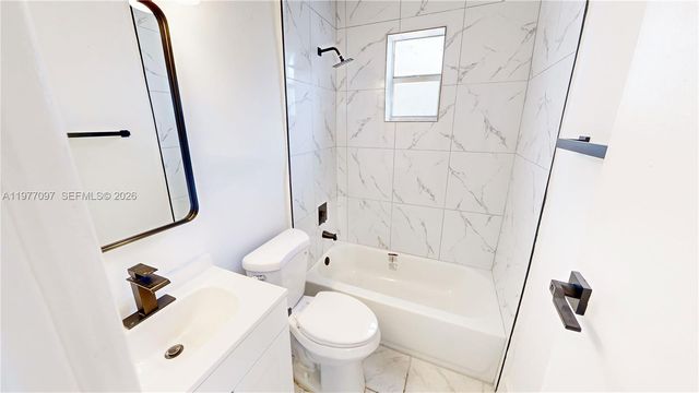 2760 NW 58th St, Miami, FL 33142