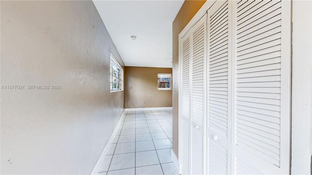 2760 NW 58th St, Miami, FL 33142