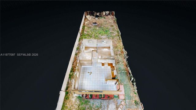 2760 NW 58th St, Miami, FL 33142