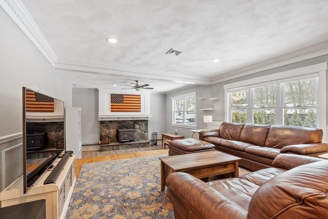 78 Essex Street, Middleton, MA 01949