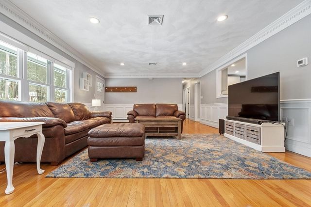 78 Essex Street, Middleton, MA 01949