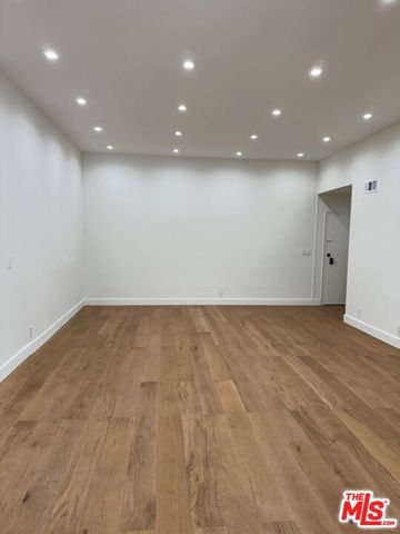 11970 Montana Avenue 312, Los Angeles, CA 90049