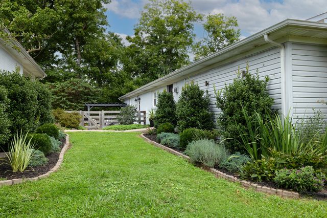 6687 Arno Allisona Rd, College Grove, TN 37046