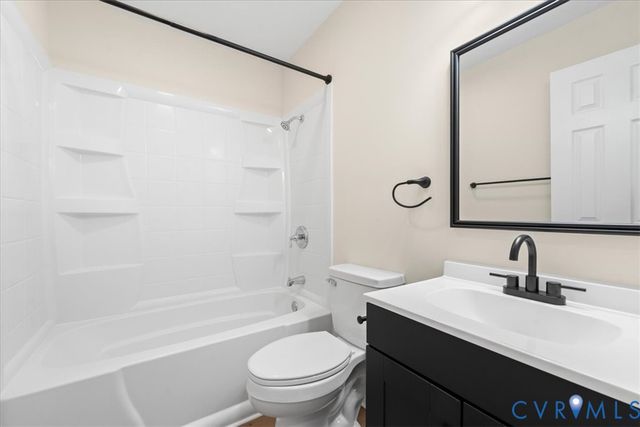 409 Vevadel Dr, Richmond, VA 23225