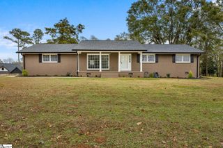 300 Woodlake Road, Anderson, SC 29621
