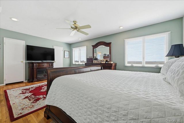 648 Nassau Avenue, Freeport, NY 11520